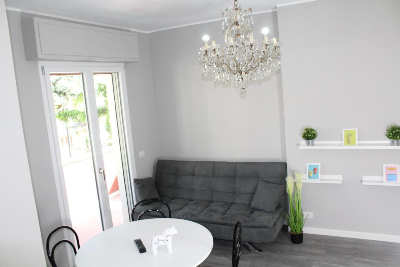 Appartamento Cevedale11 Riccione Exteriör bild